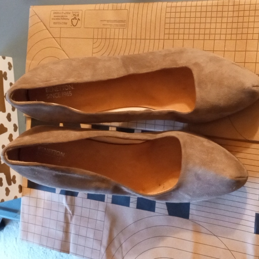 Benetton Size 39 women's shoes
